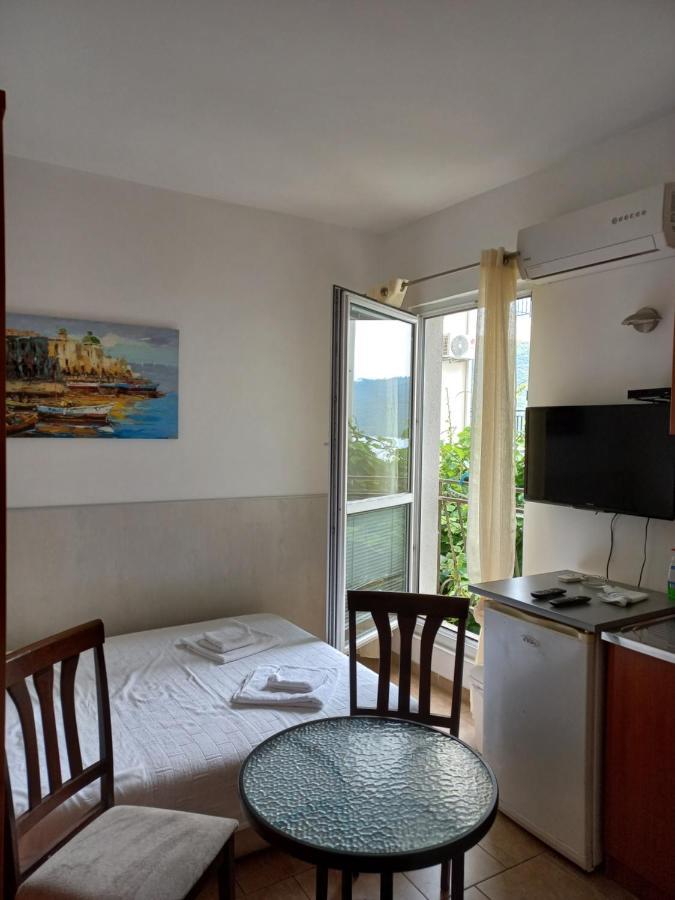 Villa Angelina Kumbor Buitenkant foto