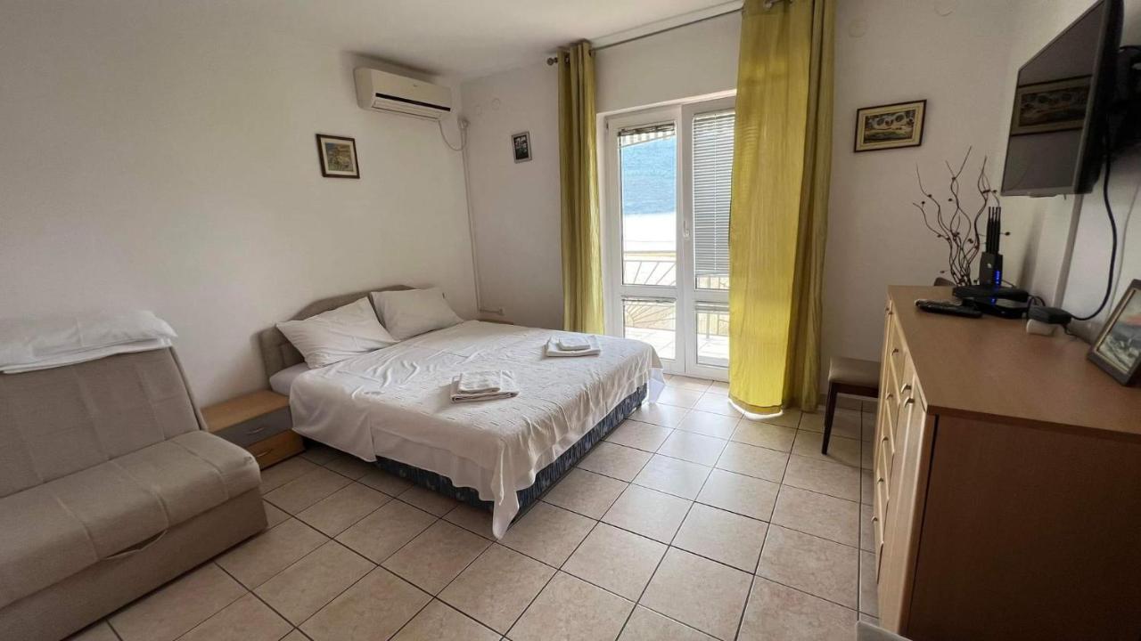 Villa Angelina Kumbor Buitenkant foto